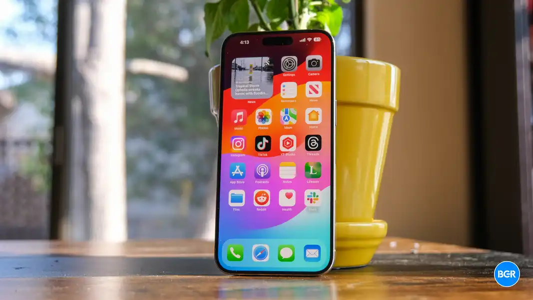 6 spectacular AI fumbles that may help make Apple's iPhone AI a market leader