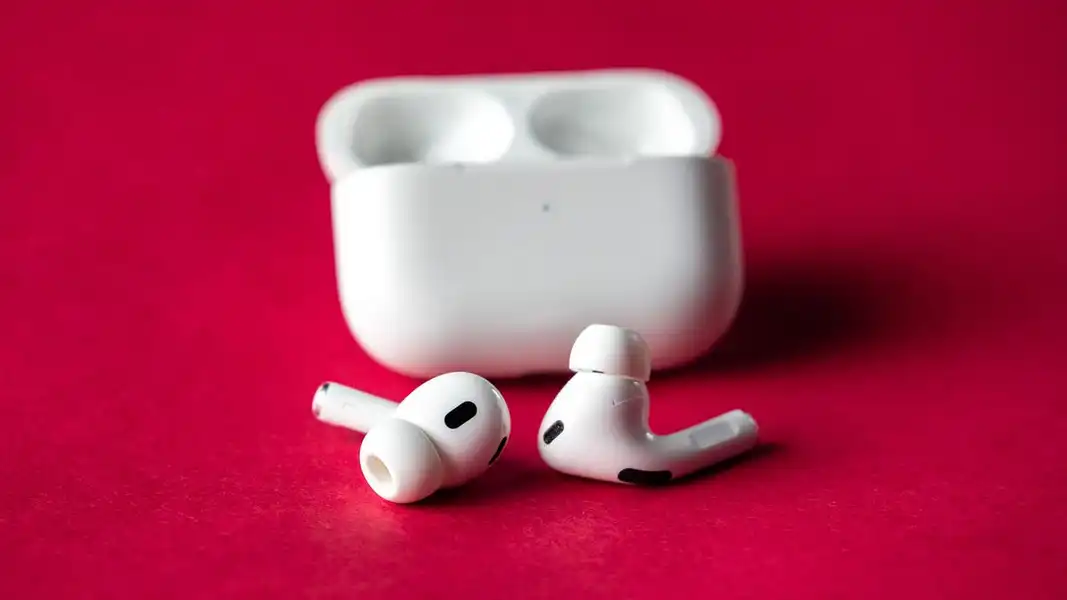 AI in your AirPods: 3 big upgrades Apple Intelligence brings to these models