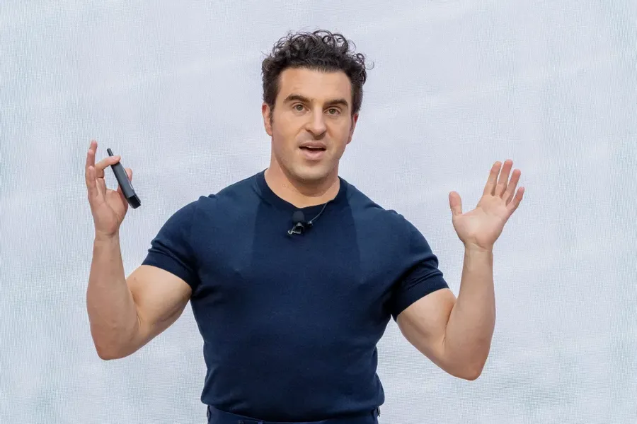 How Brian Chesky’s AI Brain Helped Cut His Meetings in Half
