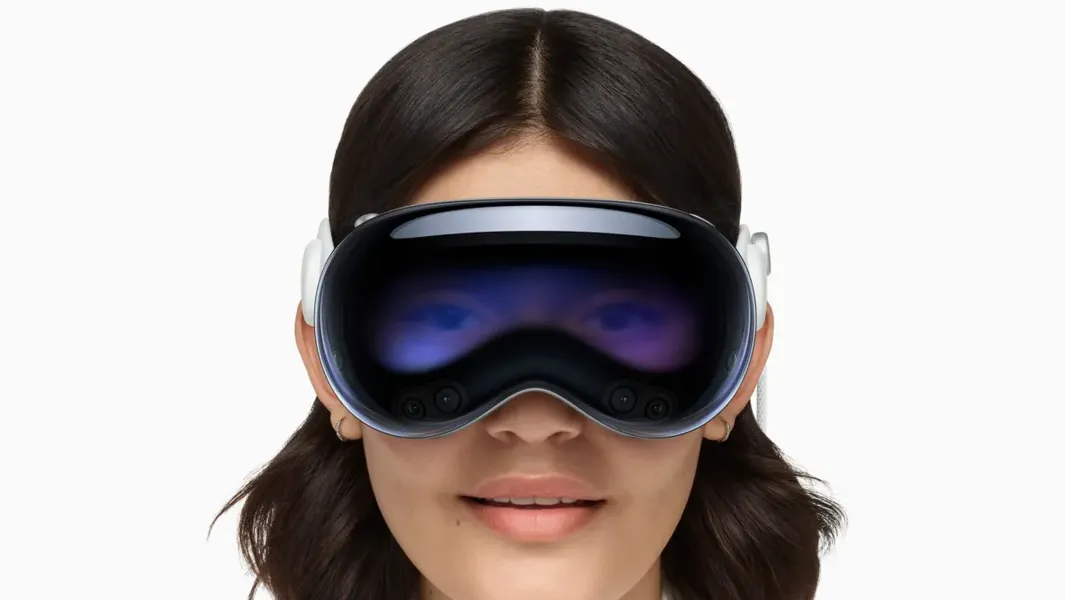Apple Vision Pro and Siri Layoffs 2026: Over 200 Jobs Cut in AI Realignment