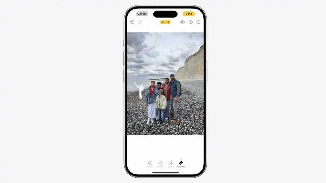 Apple unveils its own Google Magic Eraser tool – Clean Up –at WWDC 2024