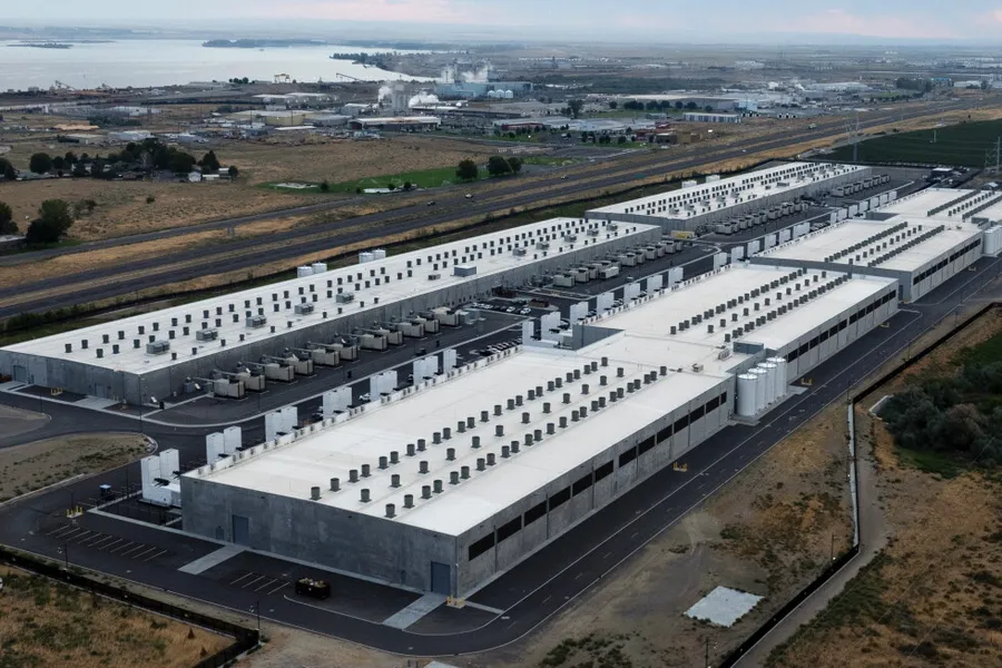 As AI data centers surge, regulators and utilities grapple with clean-energy rules and grid access