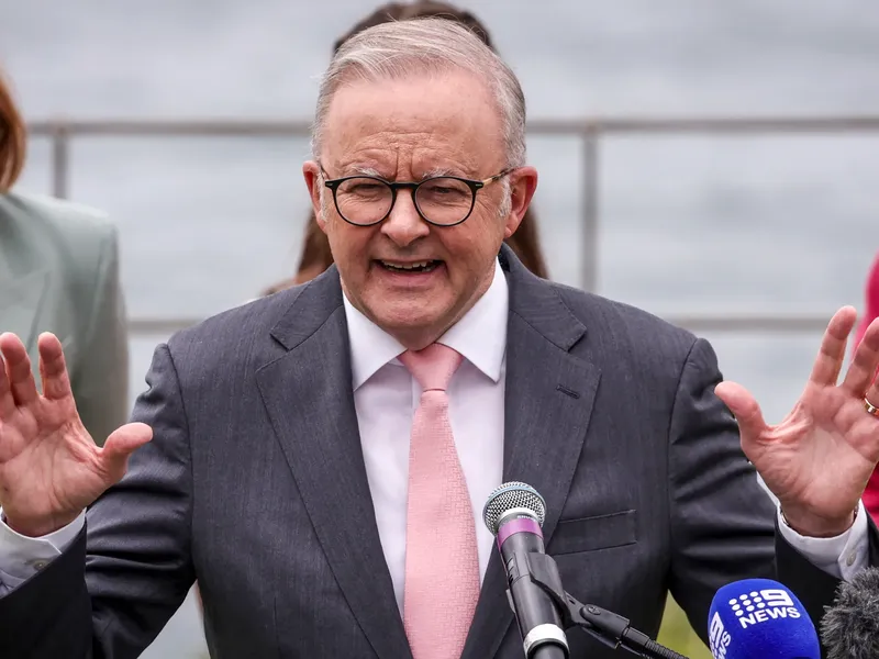 Australia Seeks Big Tech Backing for Online Safety Laws and AI Standards