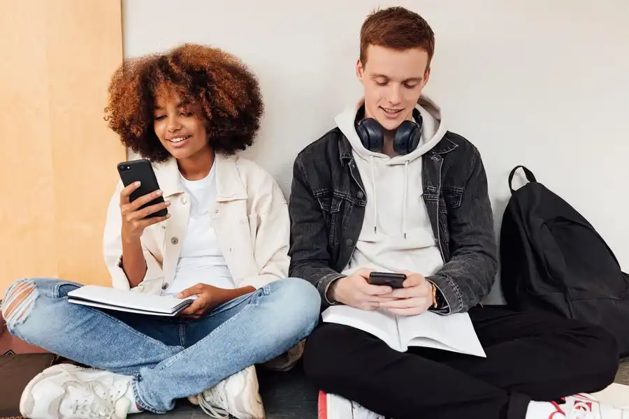 ChatGPT Mobile Uses Revealed — Study Finds One Clear Winner