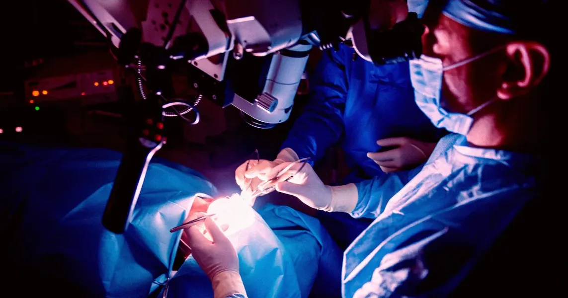 AI-Assisted Brain Surgery: Real-Time Computer Vision Guides Pituitary Tumor Removal in London