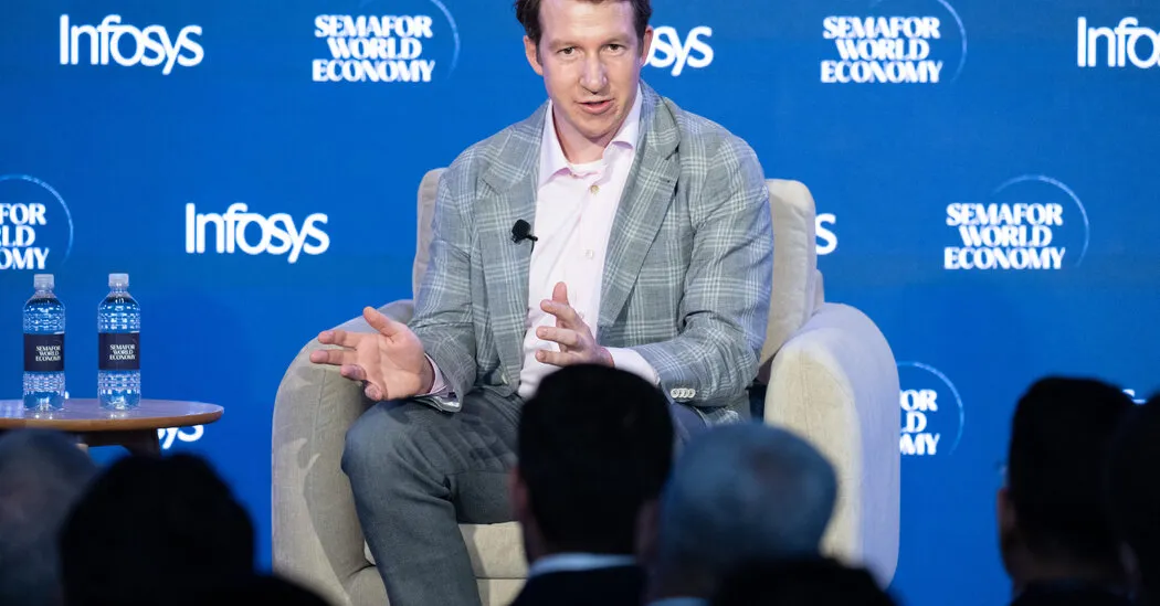 Nearly 200 Economists and Tech Leaders Press Policymakers to Act on AI Job Displacement