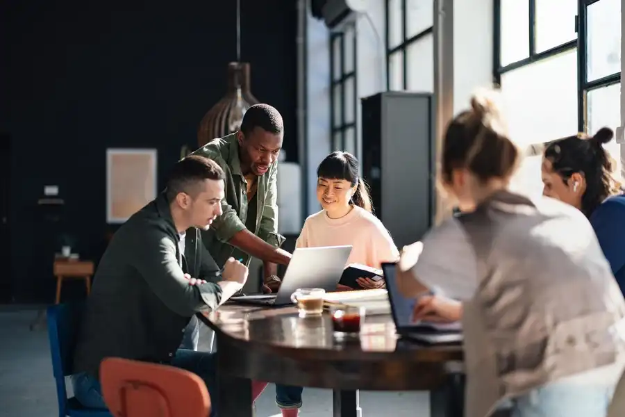 Small Business Automation: Which Tasks To Outsource To AI (And Which To Keep Human)