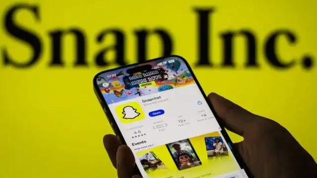 Snapchat users horrified at terms and conditions of new feature: 'I wish I could delete this parasite off my phone'